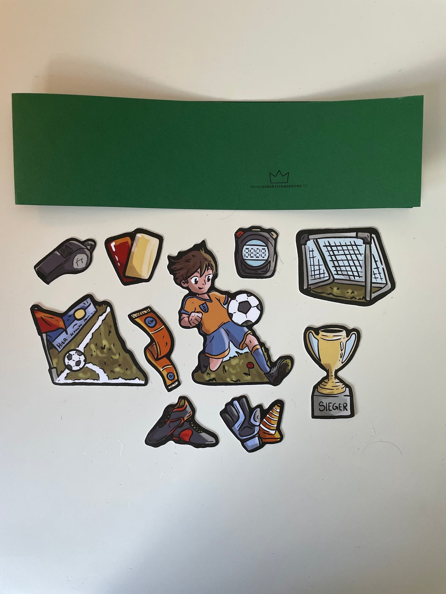 Nachhaltige Kinderkrone Fußball für Jungen und Mädchen